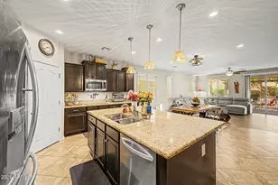 12032 W Via Del Sol Ct, Sun City, AZ 85373 - Photo 7
