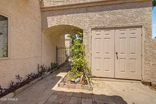 2019 W Lemon Tree Pl, Chandler, AZ 85224 - Photo 19