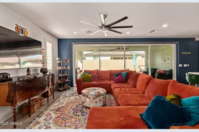 17400 W Auburn Street, Surprise, AZ 85388 - Photo 7