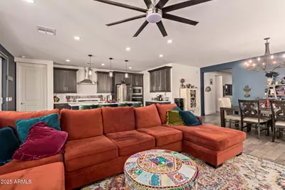 17400 W Auburn Street, Surprise, AZ 85388 - Photo 9