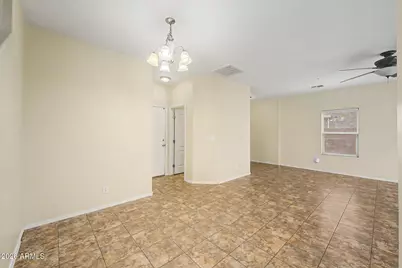 8776 W Dreyfus Drive, Peoria, AZ 85381 - Photo 11