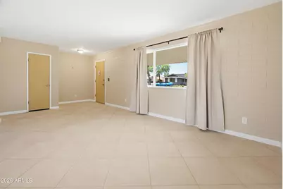 11002 W Connecticut Avenue, Sun City, AZ 85351 - Photo 5