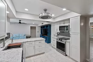 13226 W Pomegranate Dr, Sun City West, AZ 85375 - Photo 9