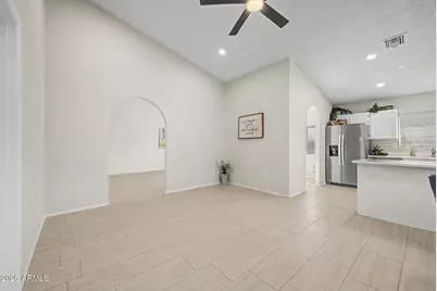 11222 N 77th Avenue, Peoria, AZ 85345 - Photo 9