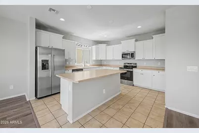 10555 W Crown King Road, Tolleson, AZ 85353 - Photo 13
