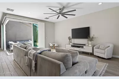 2004 E Park View Lane, Phoenix, AZ 85024 - Photo 11