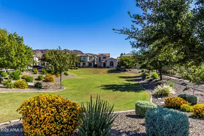 26625 N Babbling Brook Drive, Phoenix, AZ 85083 - Photo 25