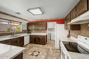 10562 W Via Del Sol, Peoria, AZ 85383 - Photo 13