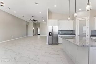 37761 W Montecito Ave, Tonopah, AZ 85354 - Photo 13