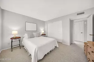 9701 W Oraibi Dr, Peoria, AZ 85382 - Photo 25
