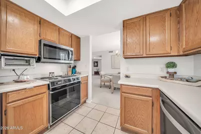 9701 W Oraibi Drive, Peoria, AZ 85382 - Photo 11