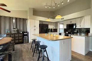 902 N St Elena St, Gilbert, AZ 85234 - Photo 9