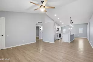 3414 N 69th Dr, Phoenix, AZ 85033 - Photo 5