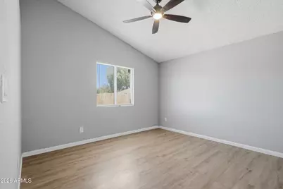 3414 N 69th Drive, Phoenix, AZ 85033 - Photo 13