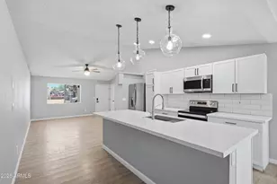 3414 N 69th Dr, Phoenix, AZ 85033 - Photo 7