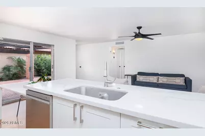 5217 E Tunder Circle, Phoenix, AZ 85044 - Photo 7