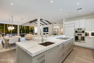 3160 E Stella Ln, Phoenix, AZ 85016 - Photo 5