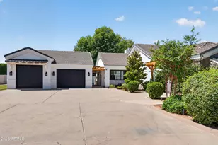 2677 E Queen Creek Rd, Gilbert, AZ 85297 - Photo 9