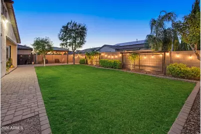 9186 W Louise Drive, Peoria, AZ 85383 - Photo 15