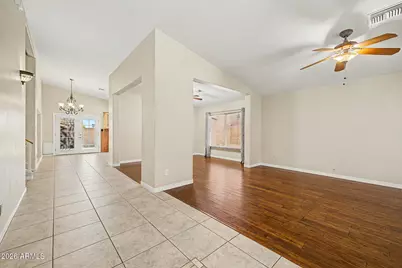 24419 N 39th Lane, Glendale, AZ 85310 - Photo 7