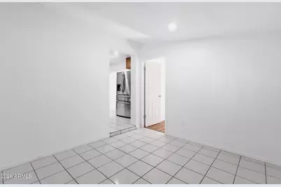 7824 W Mitchell Drive, Phoenix, AZ 85033 - Photo 3