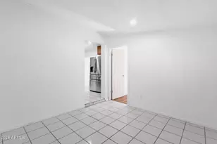 7824 W Mitchell Dr, Phoenix, AZ 85033 - Photo 3