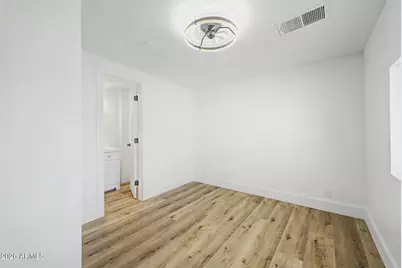 2912 E Monroe Street E, Phoenix, AZ 85034 - Photo 9