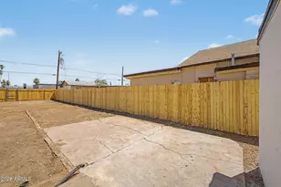 2912 E Monroe Street E, Phoenix, AZ 85034 - Photo 19