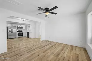 2912 E Monroe Street E, Phoenix, AZ 85034 - Photo 3