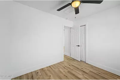 2912 E Monroe Street E, Phoenix, AZ 85034 - Photo 17