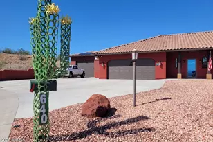 640 N Atchison Cir, Wickenburg, AZ 85390 - Photo 1