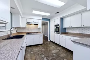 7750 N 17th Dr, Phoenix, AZ 85021 - Photo 17