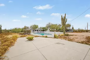 1065 W Whiteley St, Apache Junction, AZ 85120 - Photo 3