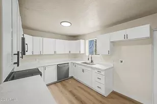 1065 W Whiteley St, Apache Junction, AZ 85120 - Photo 21
