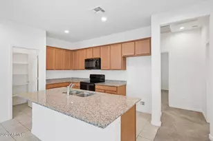 10826 W Polk St, Avondale, AZ 85323 - Photo 9