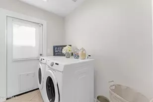3433 E Cedarwood Ln, Phoenix, AZ 85048 - Photo 37