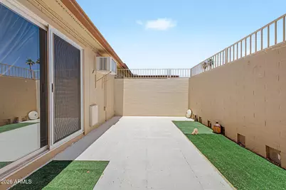 10853 W Santa Fe Drive, Sun City, AZ 85351 - Photo 9