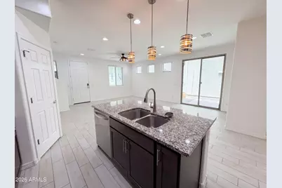 5728 W Raymond Street, Phoenix, AZ 85043 - Photo 9