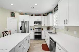 6335 W Hill Ln, Glendale, AZ 85310 - Photo 29