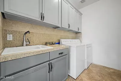 8801 W Palmaire Avenue, Glendale, AZ 85305 - Photo 41