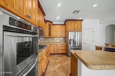 8801 W Palmaire Avenue, Glendale, AZ 85305 - Photo 9
