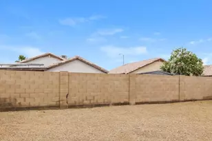 8610 W Eva St, Peoria, AZ 85345 - Photo 15