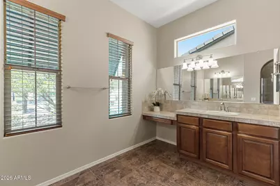 13047 W Plum Road, Peoria, AZ 85383 - Photo 7
