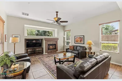 13047 W Plum Road, Peoria, AZ 85383 - Photo 11