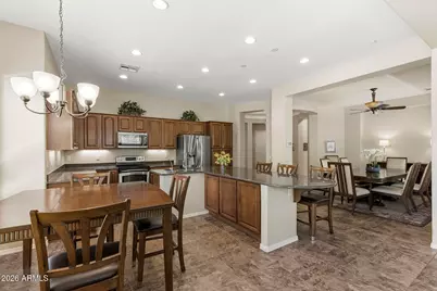 13047 W Plum Road, Peoria, AZ 85383 - Photo 7