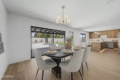 8008 E Whitton Avenue, Scottsdale, AZ 85251 - Photo 13