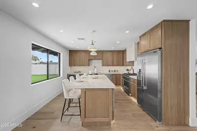 8008 E Whitton Avenue, Scottsdale, AZ 85251 - Photo 9