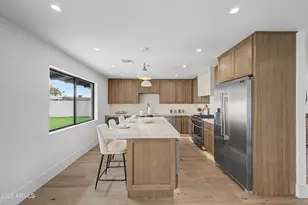 8008 E Whitton Ave, Scottsdale, AZ 85251 - Photo 9