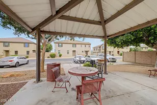1438 N 80th Ln, Phoenix, AZ 85043 - Photo 31