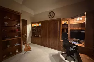 1823 E Windrose Dr, Phoenix, AZ 85022 - Photo 15